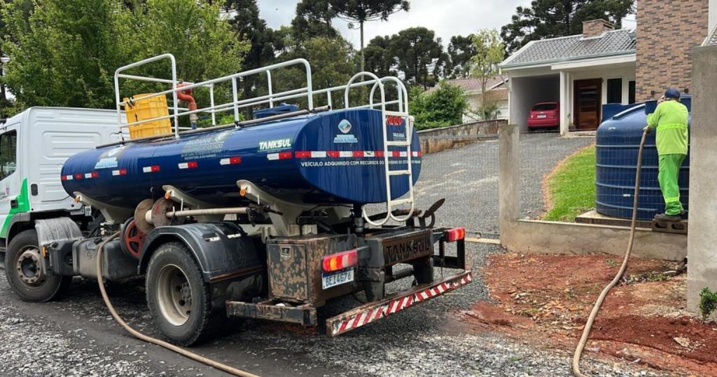 DEFESA CIVIL DE TIJUCAS DO SUL ATENDE FAMÍLIAS DURANTE PERÍODO DE ESTIAGEM