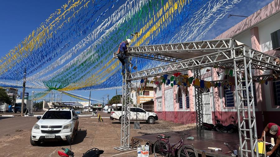 Prefeitura de Manaquiri realiza serviços de infraestrutura em apoio ao 81⁰ Festejo de São Pedro