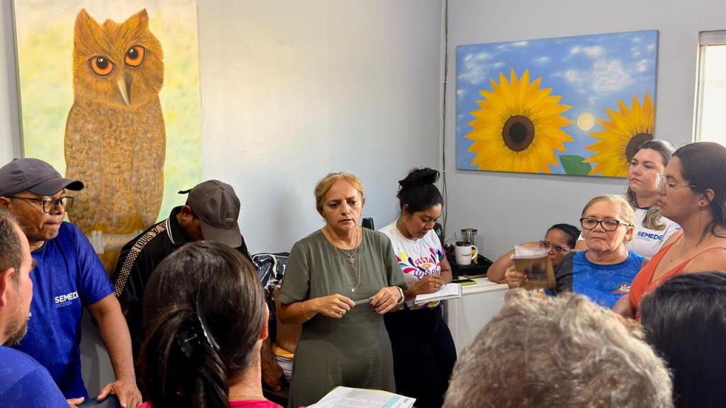 Reunião de Alinhamento com Motoristas e Monitores Terrestres da Rede Municipal de Ensino.