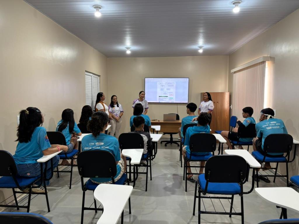 CREAS de Manaquiri recebe visita do NUCA para apresentar fluxo de atendimento.