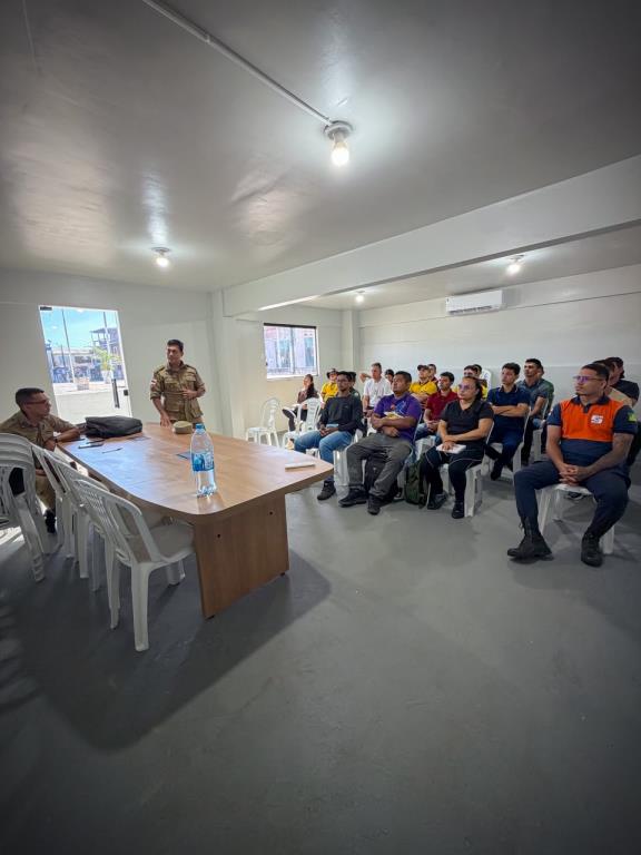 Curso de brigada de incêndio Florestal tem início em Manaquiri.
