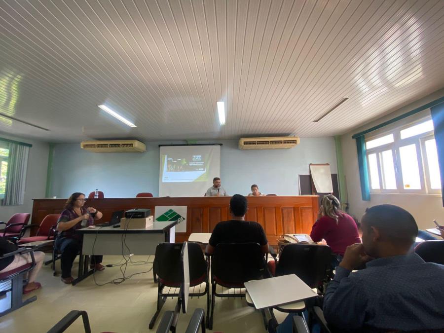 Prefeitura participa do I Ciclo de Encontros Formativos sobre Políticas Agrárias em Manaus