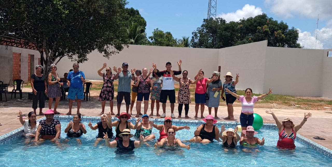 Semas proporciona dia de lazer a idosos dos grupos de convivência “Viver a vida”