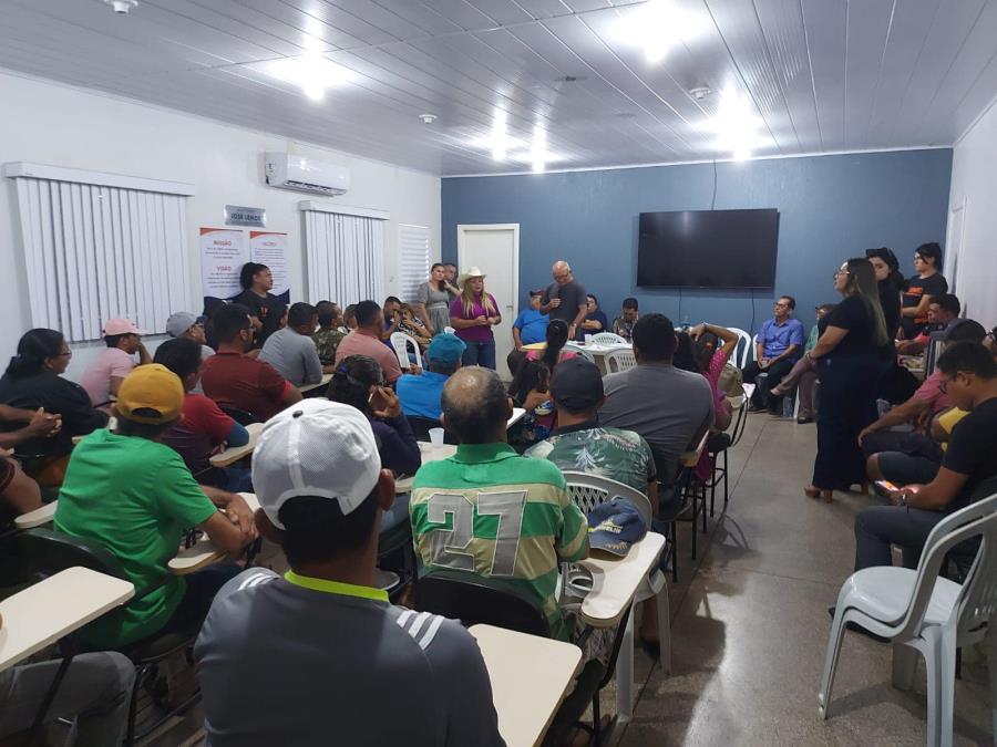 Produtores Rurais da Agricultura Familiar de Manaquiri, do Projeto AgroOnline participaram de uma Reunião sobre o Programa de Aquisição de Alimentos municipal.