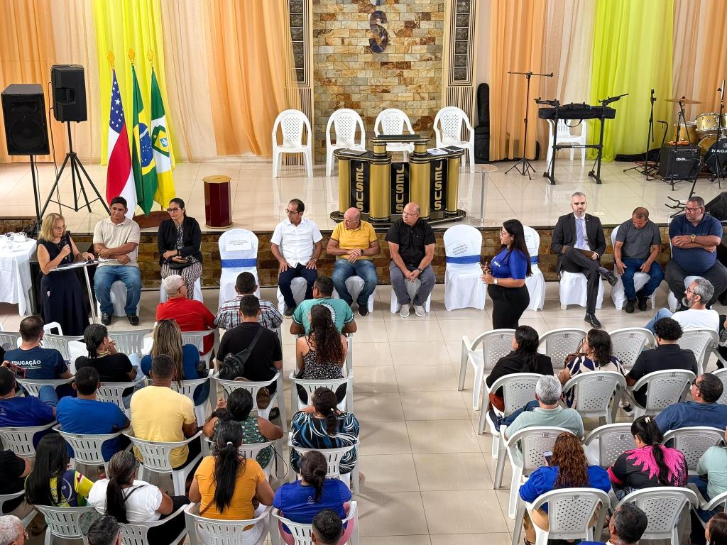 Audiência pública discute avanços e desafios do Plano Municipal de Educação em Manaquiri.