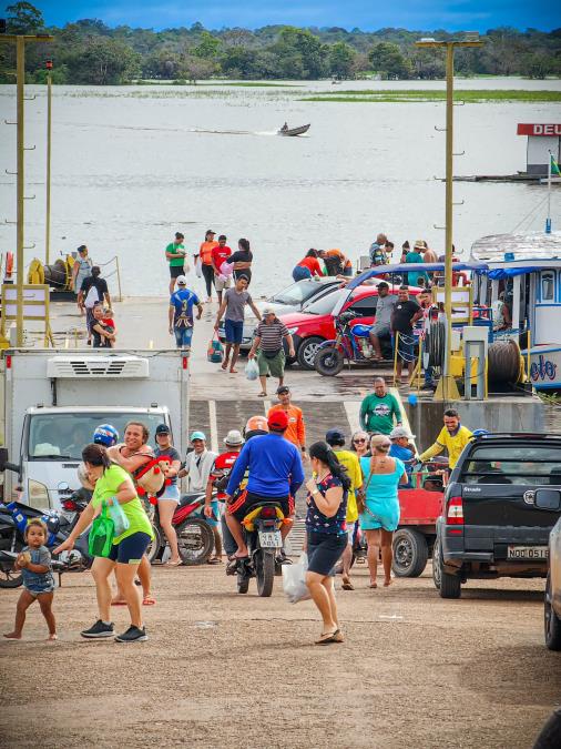Prefeitura de Manaquiri distribui 20 toneladas de peixe para famílias em situação de vulnerabilidade