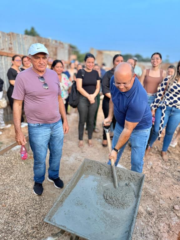 Prefeitura de Manaquiri realiza ato simbólico que marca o início da construção do CREAS