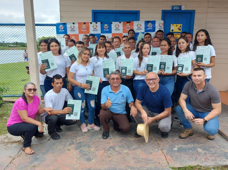 Com apoio da Prefeitura de Manaquiri, a Capitania Fluvial do Amazonas realizou cursos de formação na Comunidade do Italiano