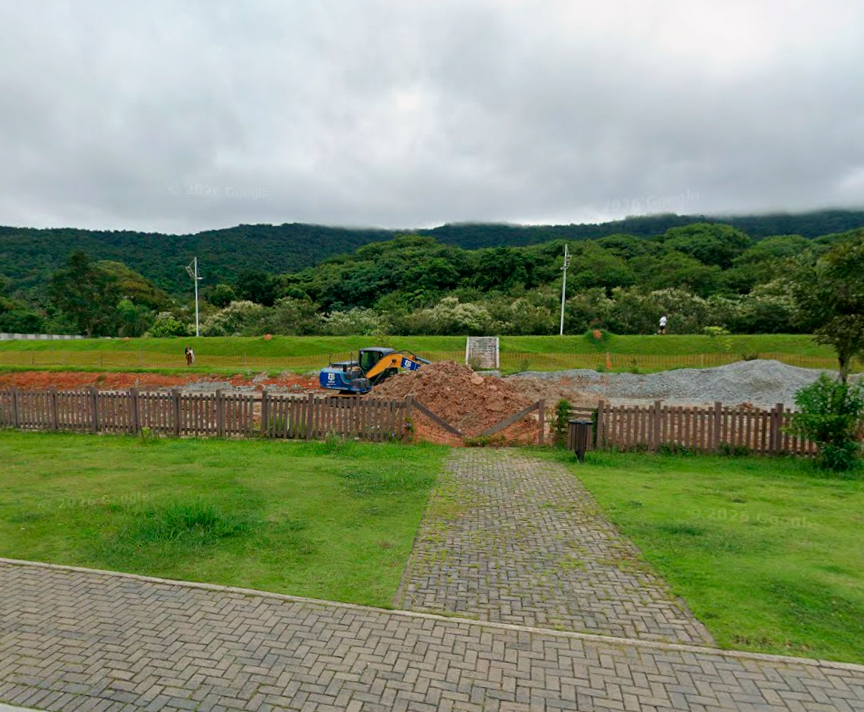OBRAS DE INFRAESTRUTURA URBANA - INSTALAÇÃO DE ADUELAS NO CANAL DO RESERVATÓRIO DE DETENÇÃO OFF-LINE PARALELO AO RIO JUQUERI