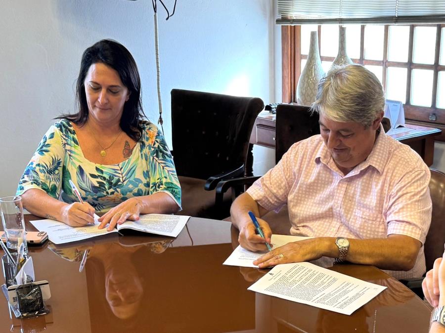 Assinado contrato para ampliação da EMEF Vicente Casagrande