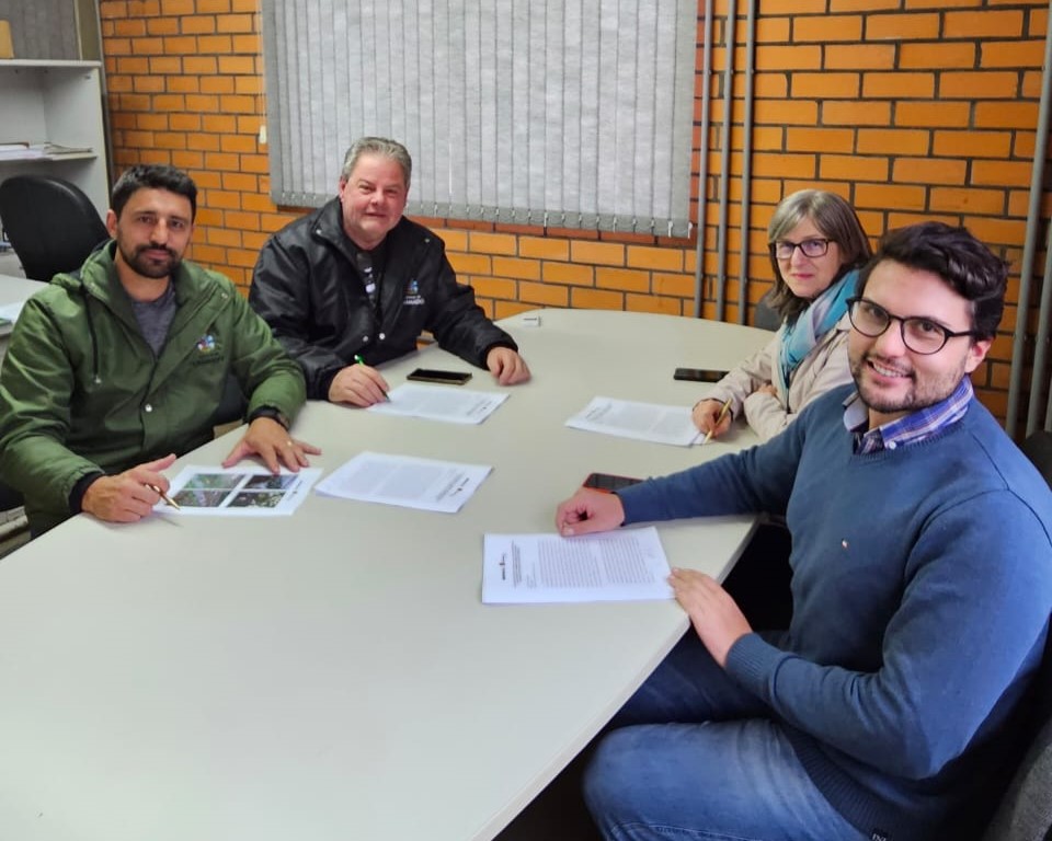 Secretaria da Agricultura e Emater avaliam perdas e planejam reconstrução do meio rural