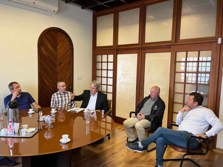 União pelo turismo: Prefeitura e entidades se reúnem para definir diretrizes do turismo em Gramado