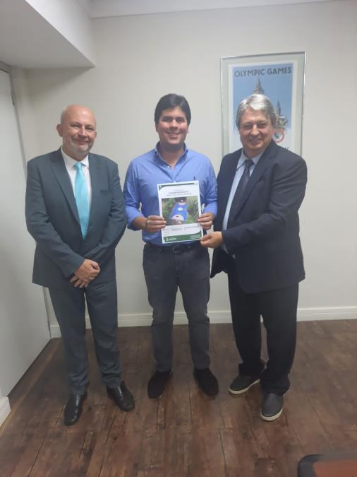 Em Bras lia prefeito Nestor Tissot entrega projetos ao Ministro