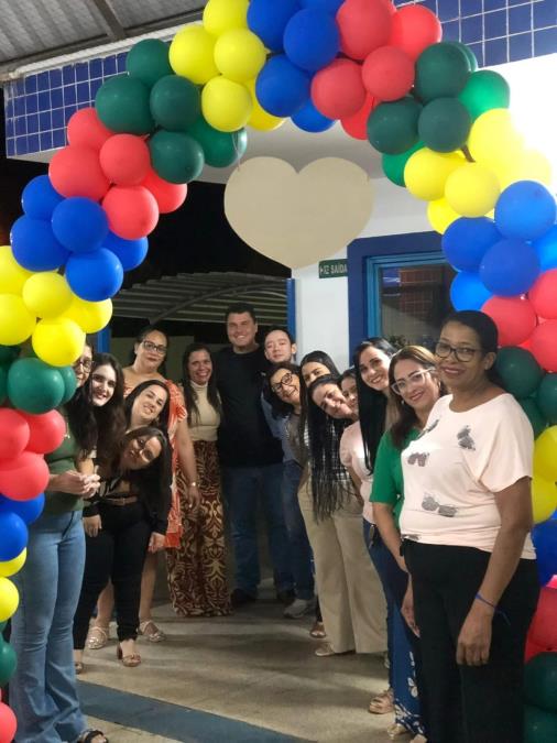 JUNTOS PELA EDUCAÇÃO: A FORÇA DA PARCERIA FAMÍLIA & ESCOLA