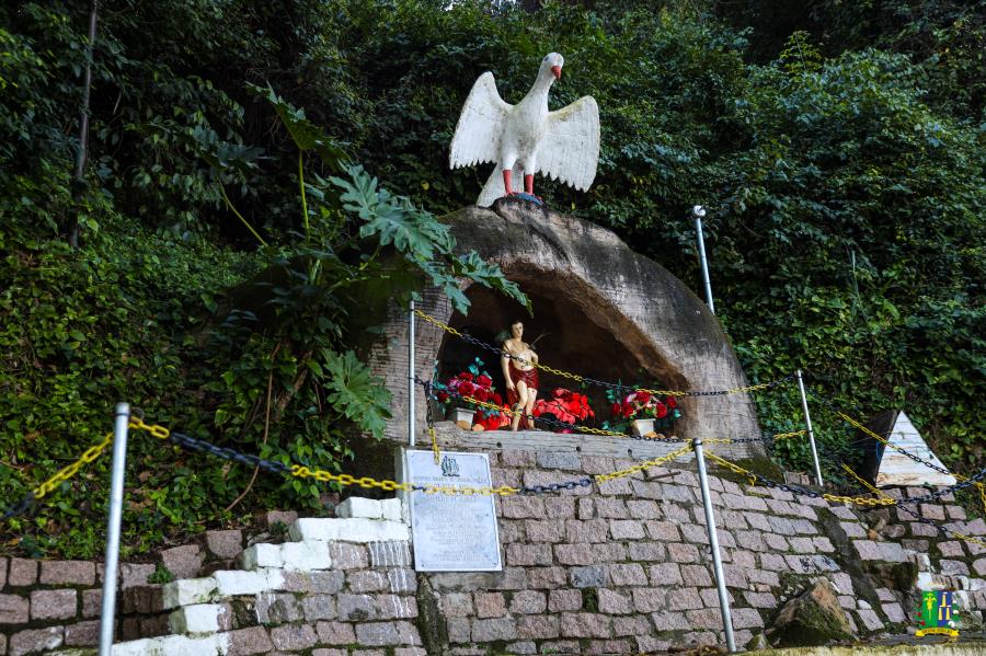Saída das Canoas - Divino, distrito de Laras