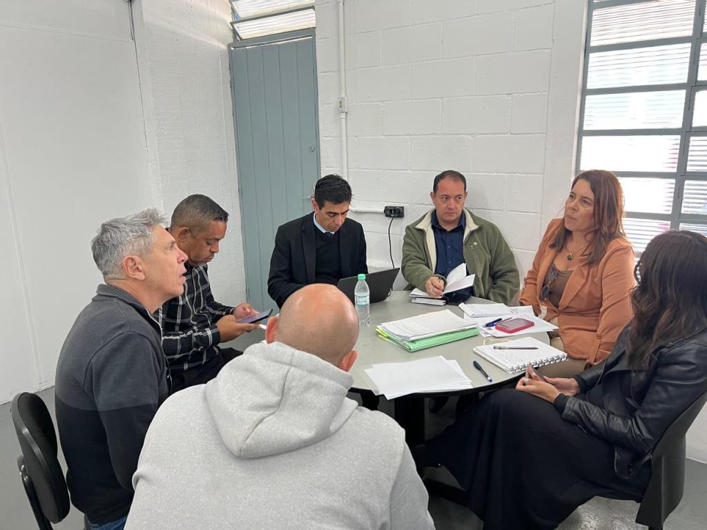 Prefeitura realiza reunião de Transparência e Controle Interno com a Secretaria de Esportes