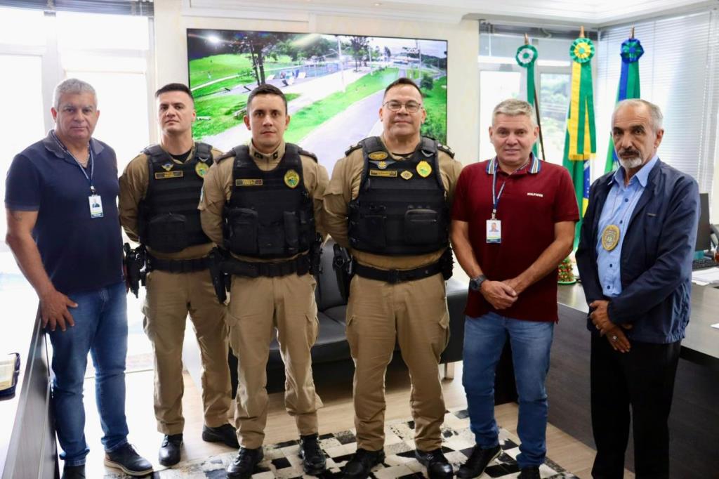Prefeito Daniel Lovato recebe comando do 34º Batalhão da Polícia Militar
