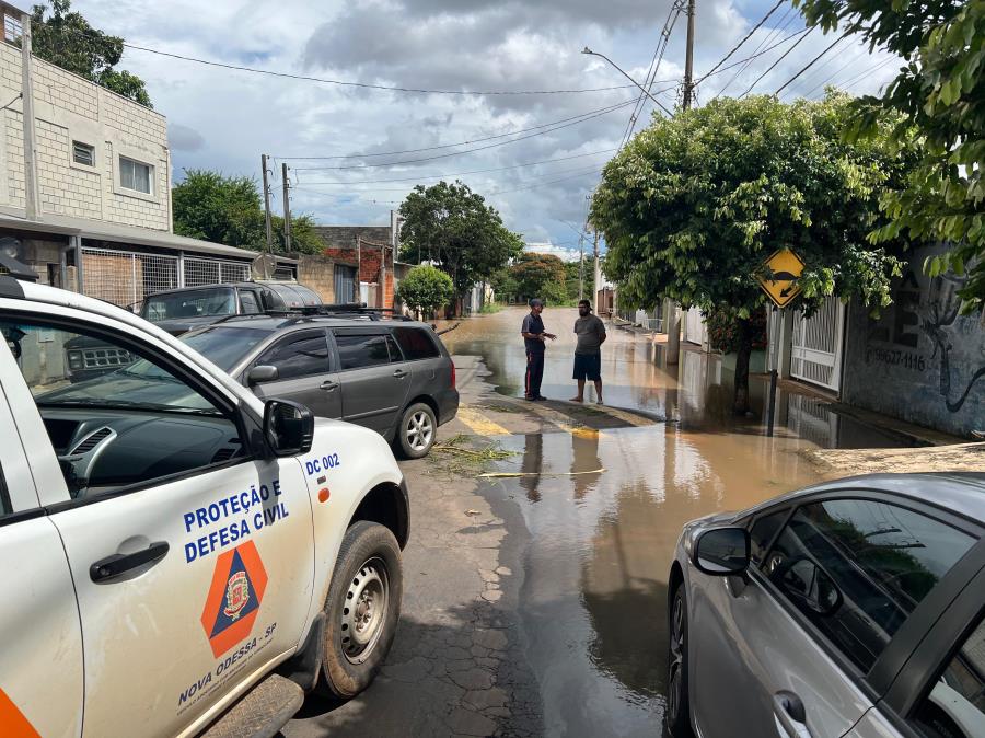 Com mais 150mm de chuvas em 48h, Nova Odessa tem pontos de alagamento em 3 bairros ribeirinhos; Defesa Civil monitora