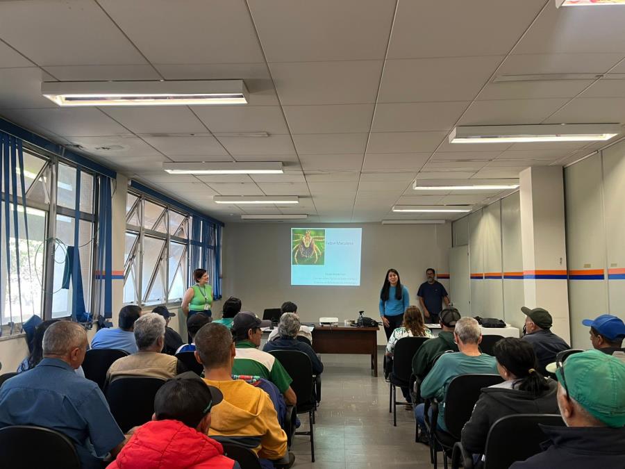 Vigilância Epidemiológica realiza palestra sobre Febre Maculosa e Arboviroses para servidores no IZ de Nova Odessa