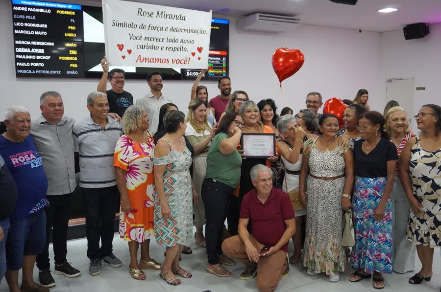 Presidente voluntária do Fundo Social da Prefeitura de Nova Odessa, Rose Miranda é homenageada pela Câmara