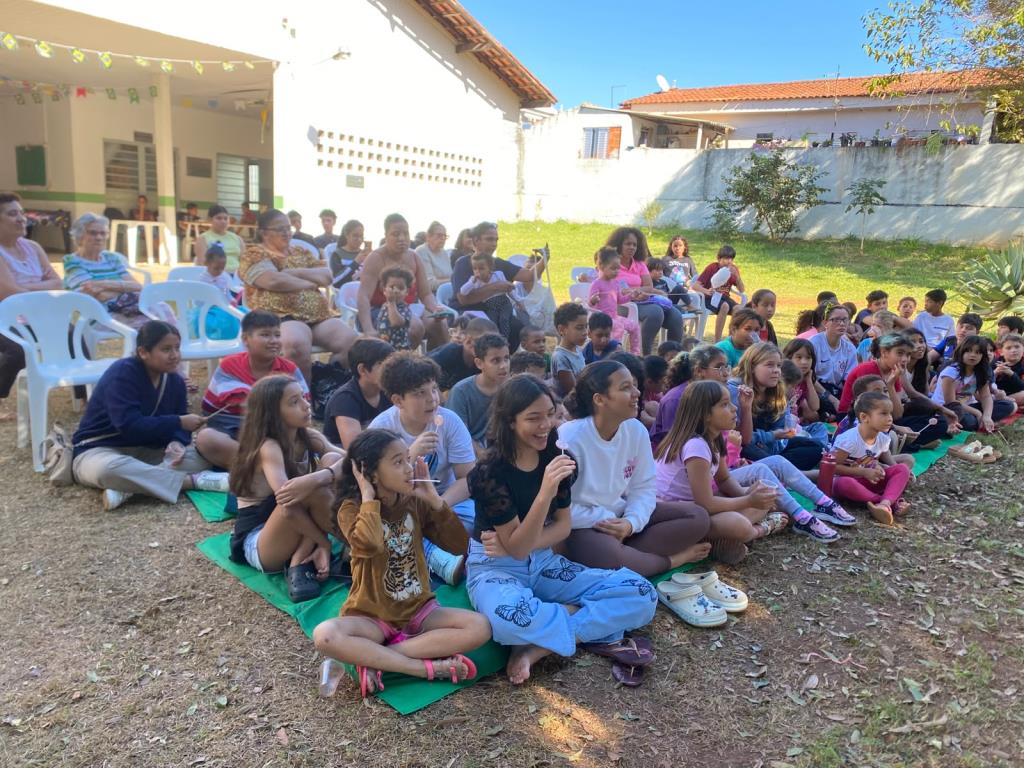 CRAS Portas Abertas reúne mais de 200 crianças e adolescentes em semana de integração e convivência