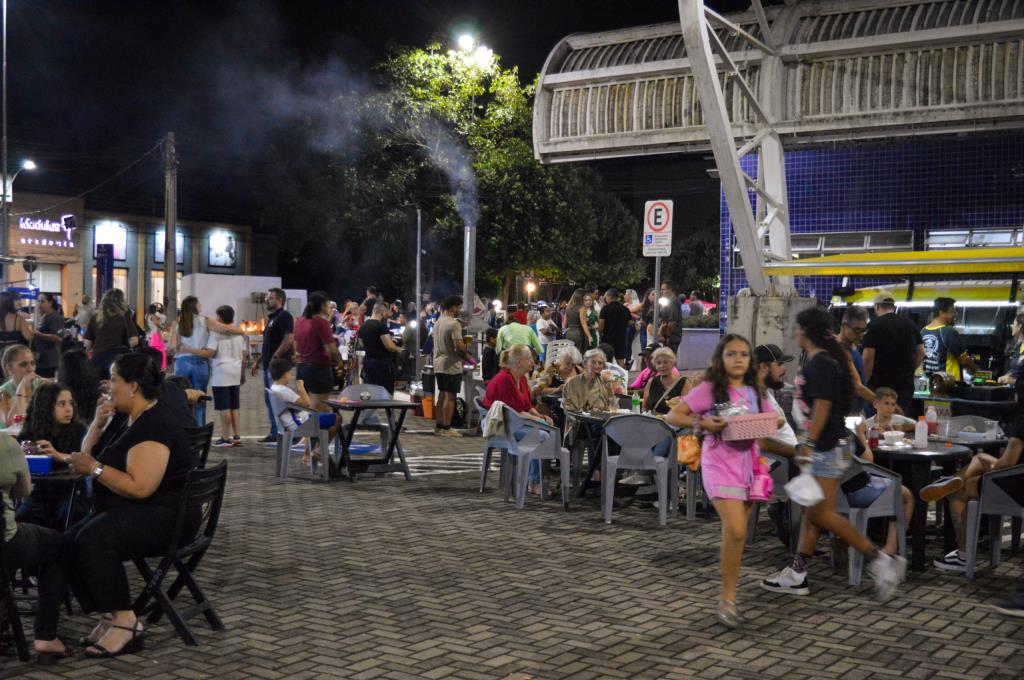 Primeira Feira Noturna de Mulheres Empreendedoras em Nova Odessa é sucesso de público e vendas