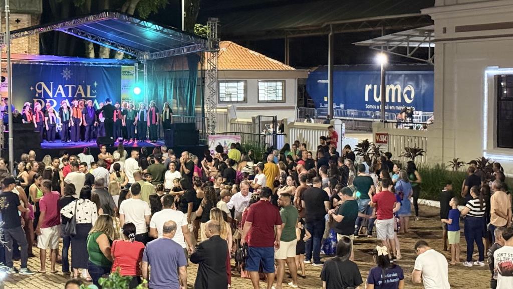 Natal na Praça de Nova Odessa recebe mais de 5 mil pessoas em dois finais de semana