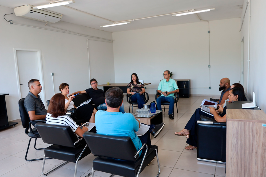 Organizadores do evento especial do Mês da Mulher se reúnem na Prefeitura