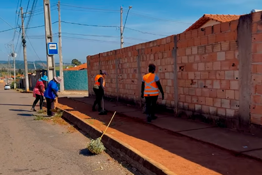 Prefeitura de Três Corações intensifica ações de limpeza e convida população à colaboração