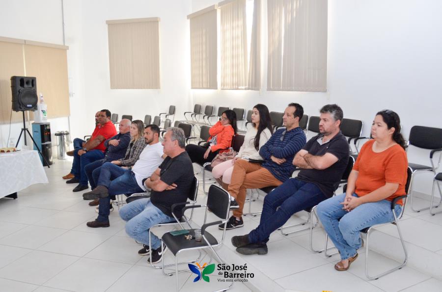 Reunião no Consórcio Novo Vale Aprimora Estratégias para o Desenvolvimento Regional