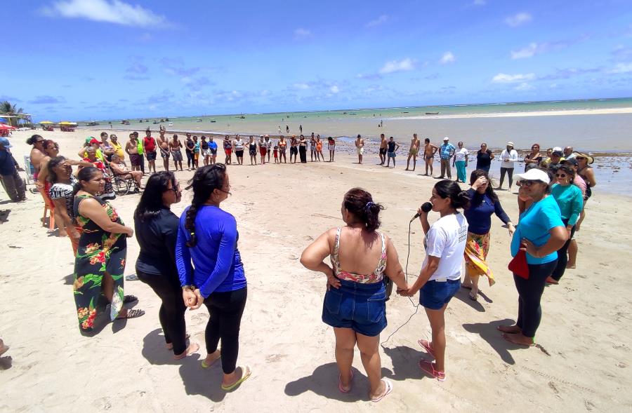CAPS São José realiza ação recreativa na Praia