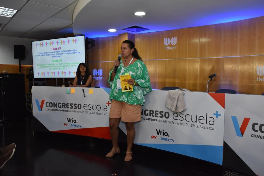 Atibaia representa o Brasil em Congresso Internacional sobre alfabetização digital