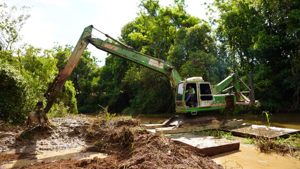 Conquista histórica: Prefeitura intensifica ações contra enchentes com chegada do Programa Rios Vivos, do Governo do Estado