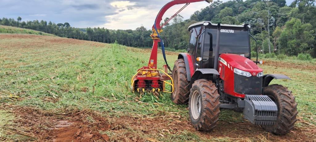Patrulha Agrícola Mecanizada soma mais de 400 horas de atendimento a produtores rurais em março e abril