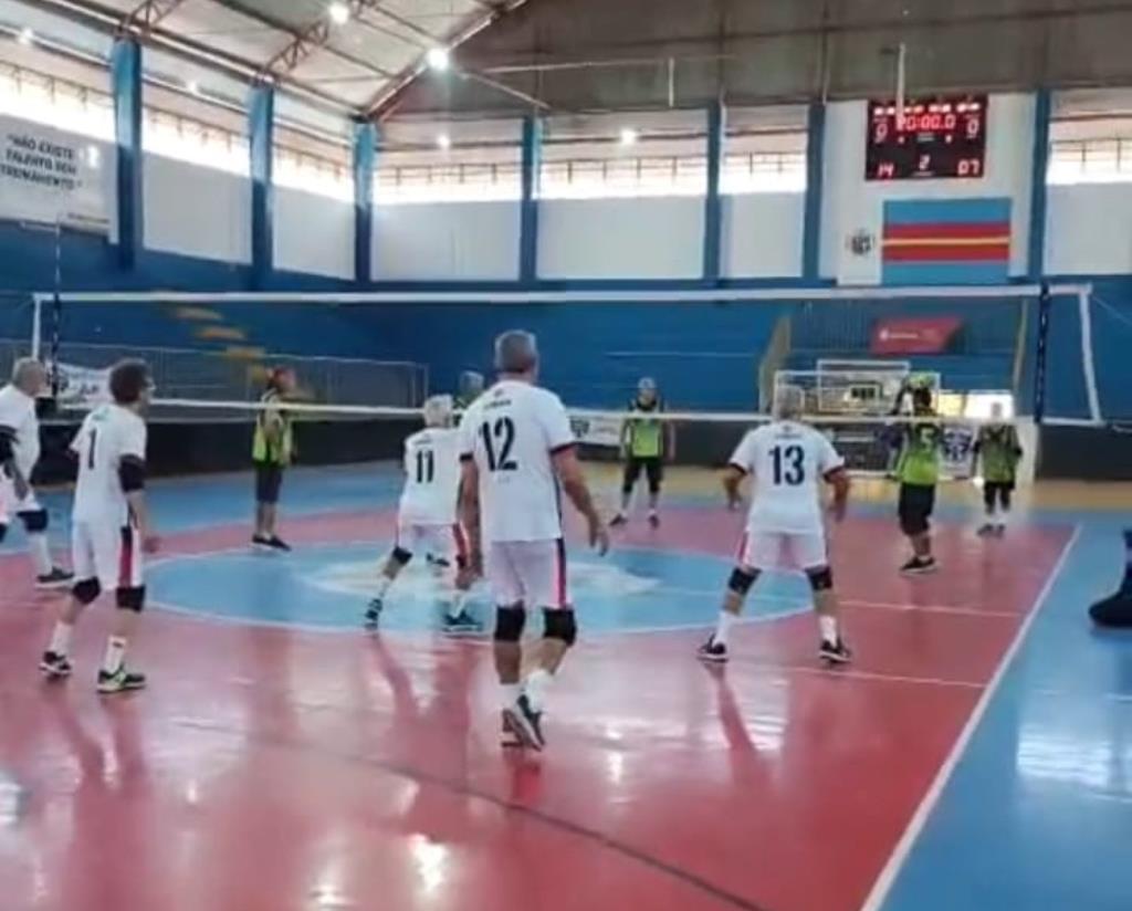 Equipes de Voleibol Adaptado de Atibaia disputaram torneio preparatório em Mairiporã