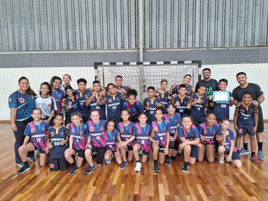 Equipe de Handebol de Atibaia se prepara para a Taça Sudeste
