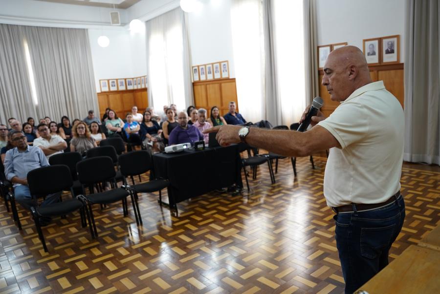 Atibaia promove encontro com contadores para apresentar ações envolvendo o Programa de Modernização de Atibaia