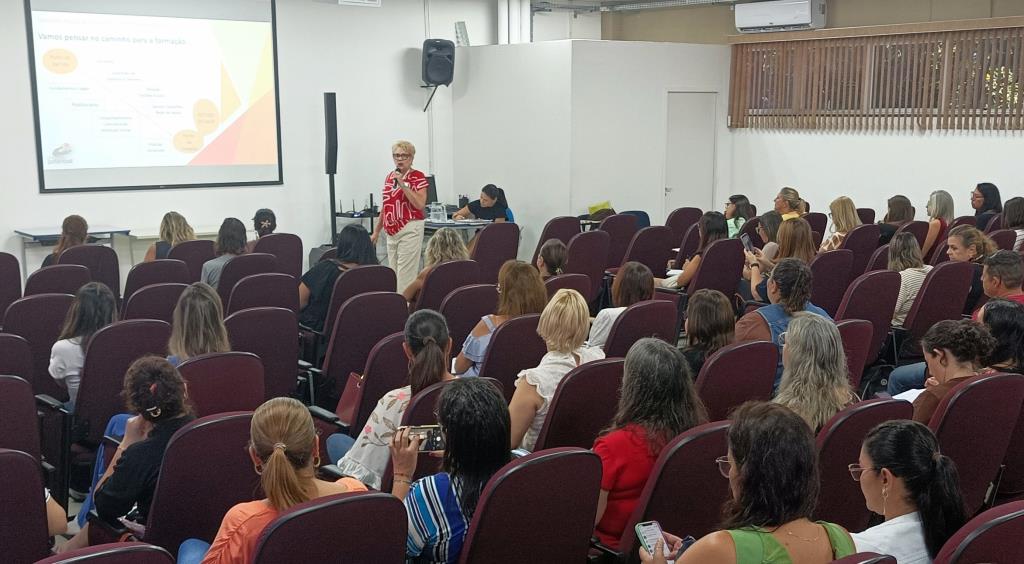 Mais de 800 professores participam de formação em Educação Inclusiva do Programa Superação em Atibaia