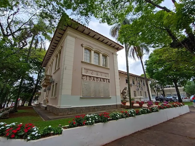 Atibaia regulamenta parcerias para melhorias em espaços públicos e adoção de “Naming Rights”
