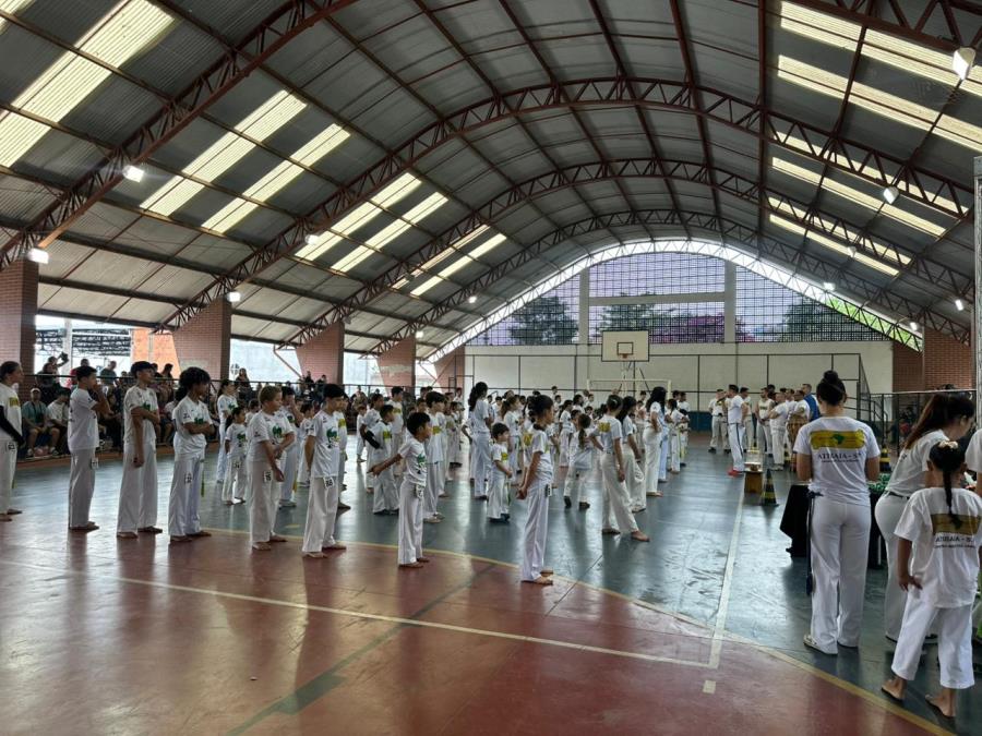Campeonato Municipal de Capoeira “Ginga Criança” aconteceu neste sábado