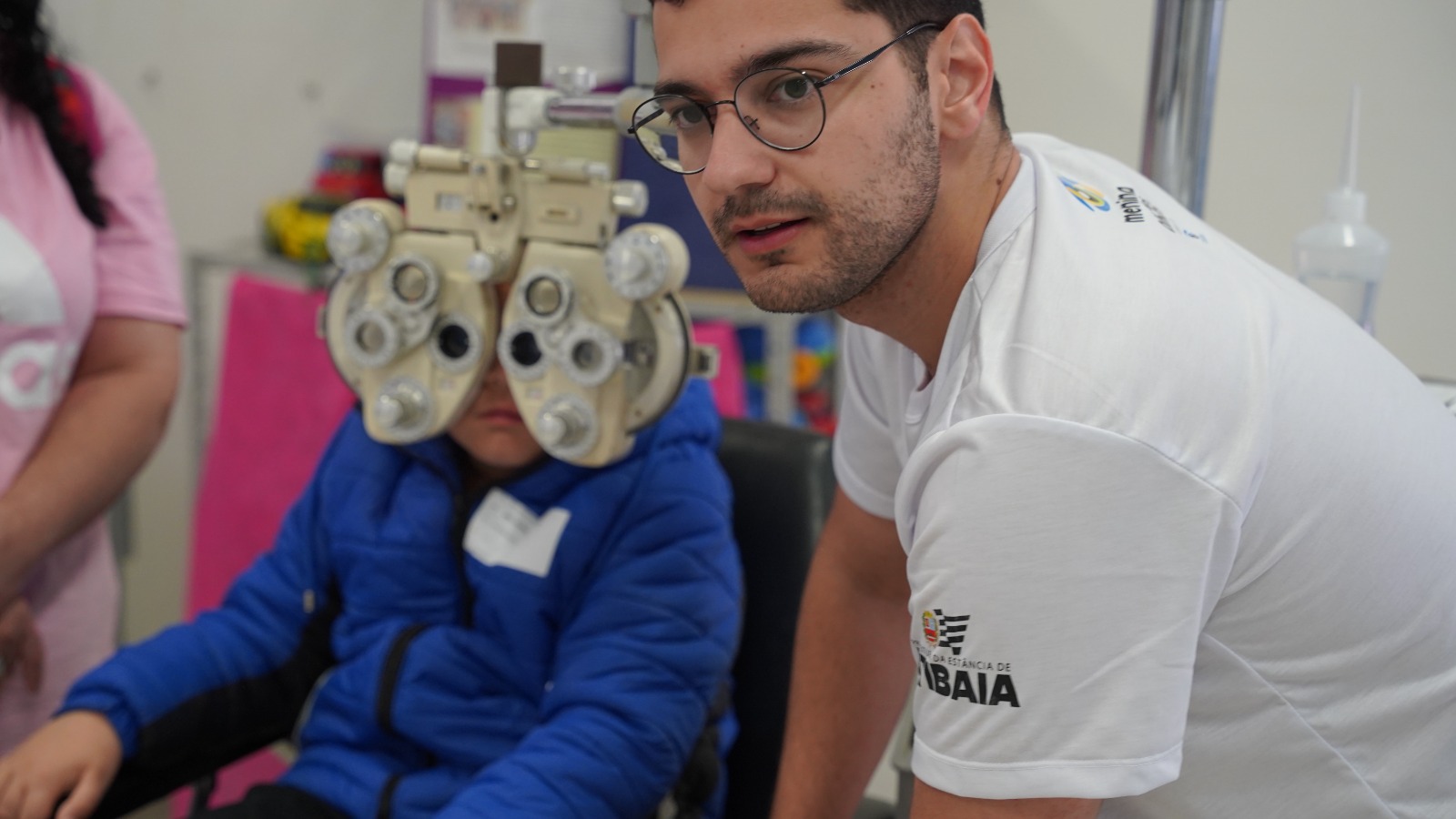 Programa "Menina dos Olhos " ofereceu consultas gratuitas na área oftalmológica para alunos da rede municipal de Atibaia