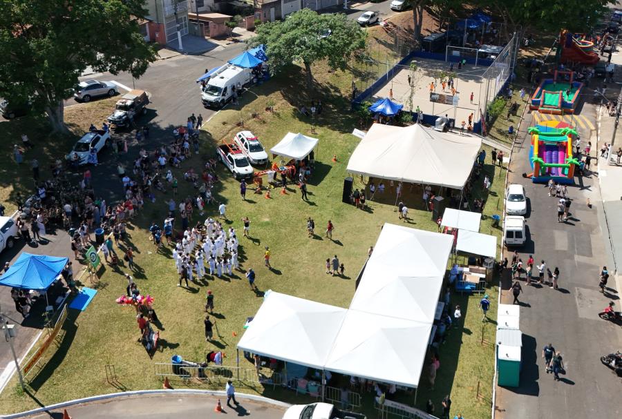 Domingo Livre fez sucesso na Avenida Maria Alvim Soares