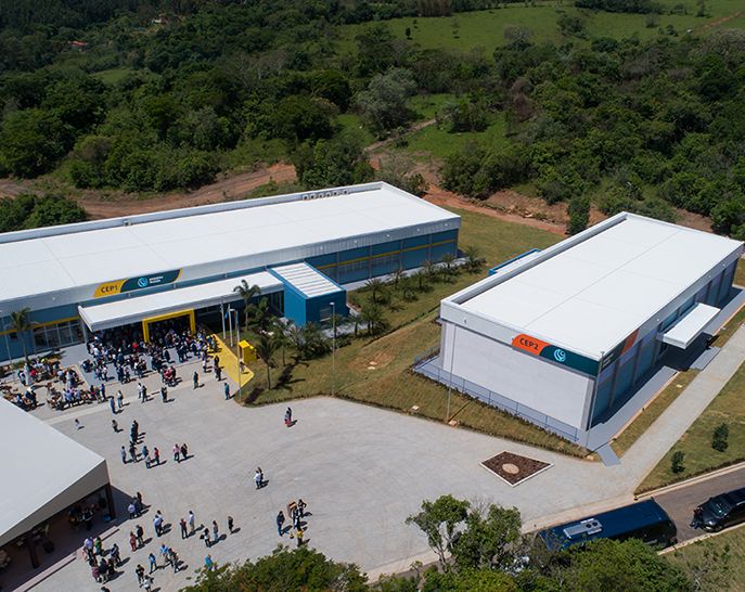 Casa Pequeno Mundo oferece cursos profissionalizantes para jovens da região
