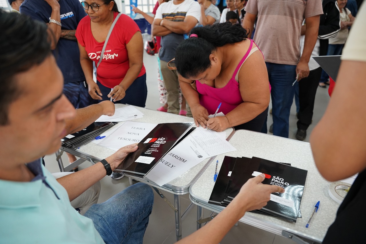 Regularização Fundiária: Prefeitura de Atibaia entrega novos títulos de propriedade, fazendo história nos últimos anos