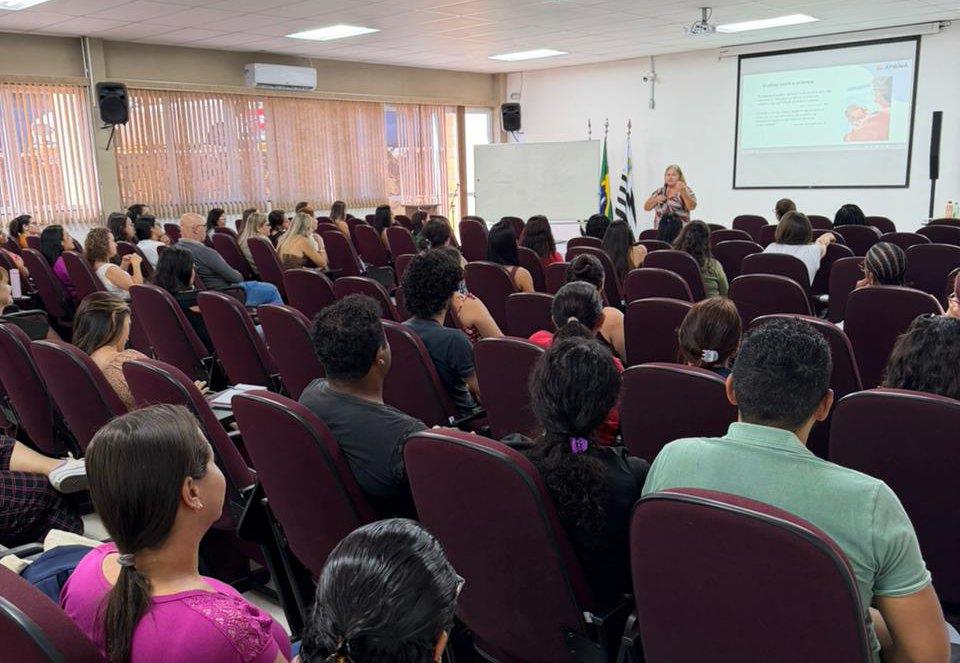 Secretaria de Educação promove Ciclo Formativo para profissionais ingressantes da rede municipal