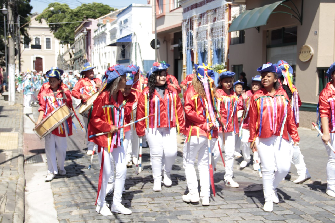 Ciclo Natalino de Atibaia celebra tradições centenárias com Congadas e Cavalhada