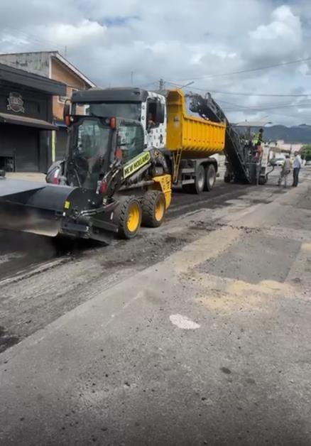 Prefeitura inicia segunda fase do recapeamento asfáltico da Avenida Major Alvim, no Alvinópolis