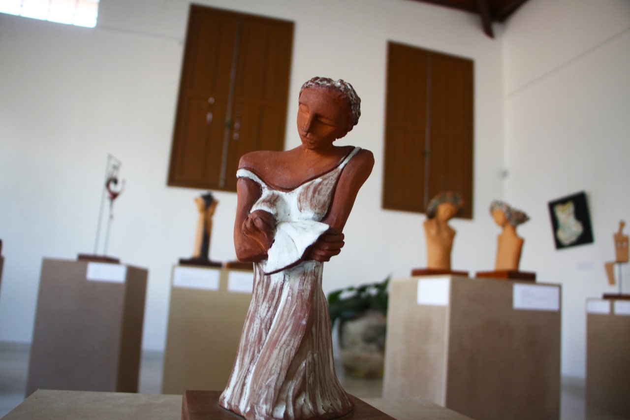 Exposição Habitare em Atibaia oferece visitas guiadas da artista Alejandra Dawi