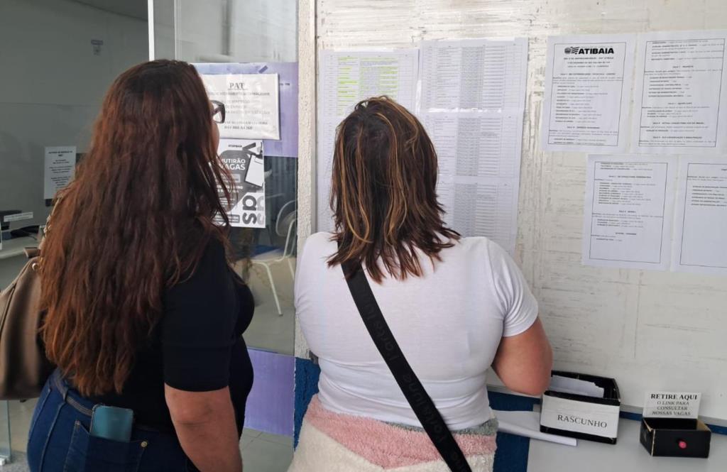 Mutirão de Empregos garante colocação profissional a 120 pessoas em Atibaia