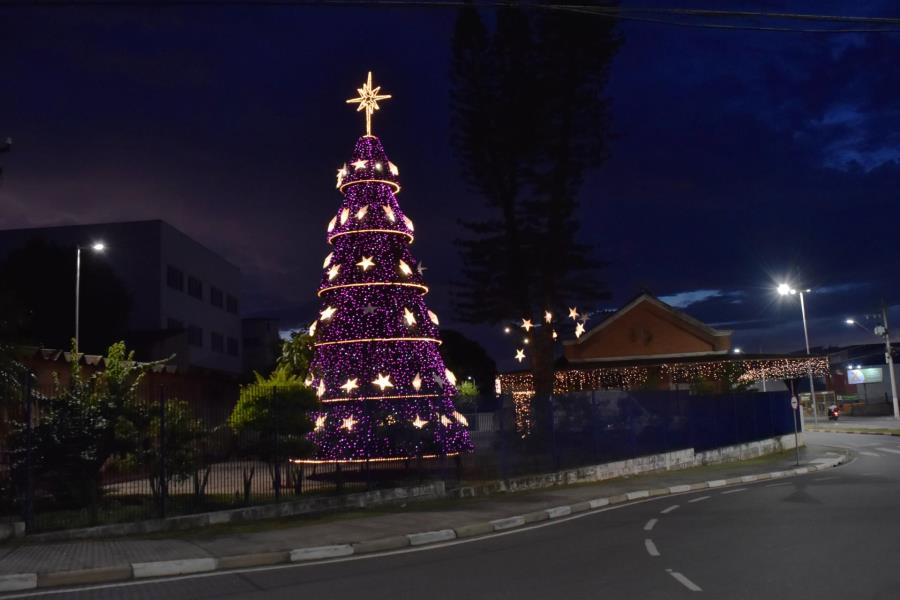 Prefeitura entrega Complexo Turístico com Natal dos Sonhos